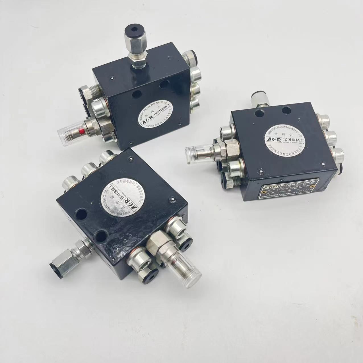 8ASQ-0.1/0.15/0.2X2/D66D progressive distributor is suitable for lubricating pump barrels