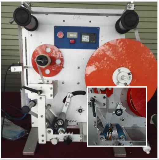 Buy cheap Stable Performance Semi Automatic Bottle Labeler / Flat Bottle Labeling Machine from wholesalers