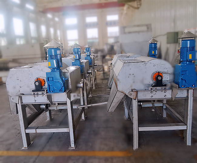 2.25KW 170kg/H Flocculation And Sedimentation Sludge Screw Press Dewatering Device