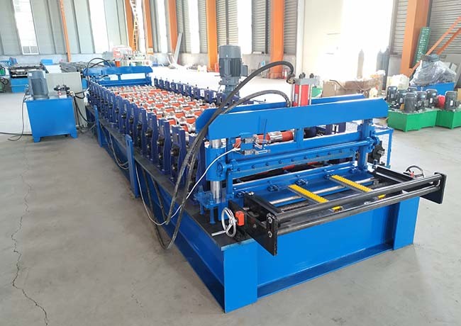 Gear Boxes Drive System Roof Panel Roll Forming Machine