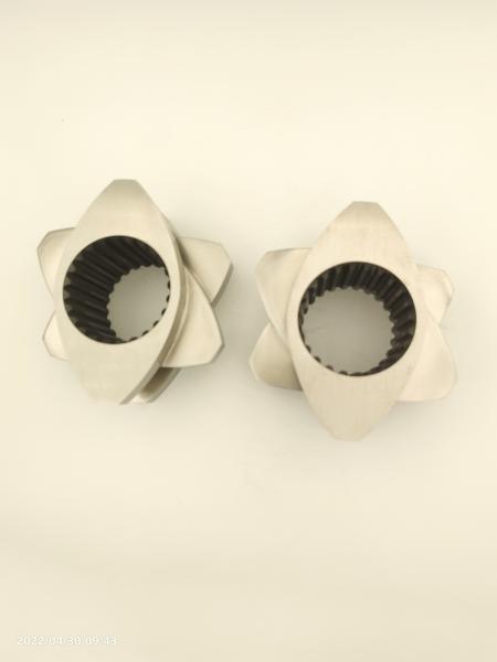 600rpm Customized Twin Screw Extruder Parts Threaded Block Plastic Granulator