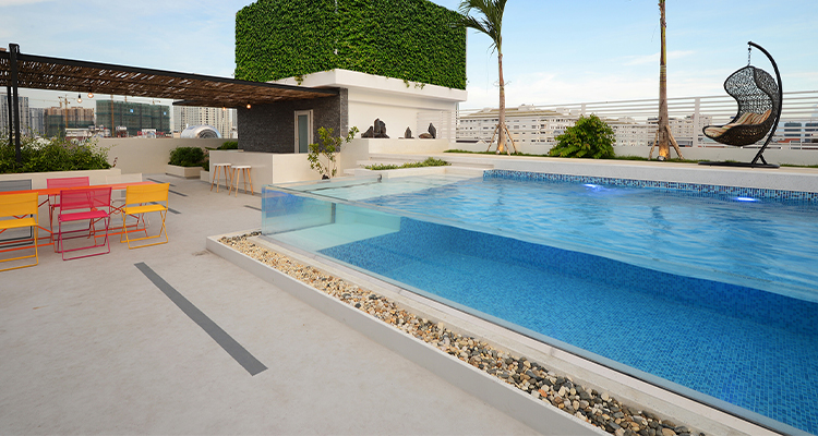 Create Your Perfect Outdoor Oasis with Aupool's Endless Pools Swimming Container Pool
