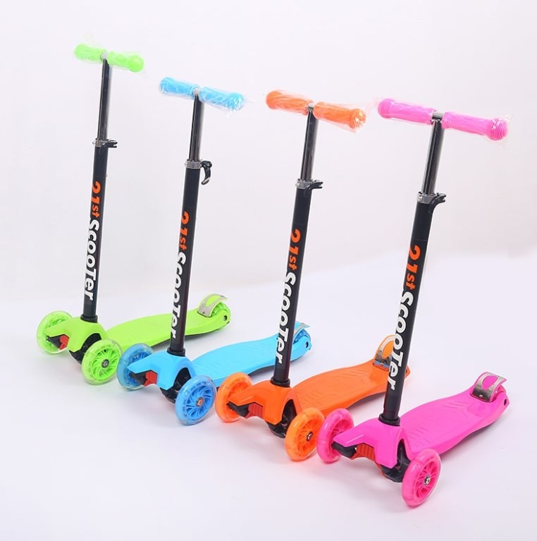 LED Light Up 3 Wheel Kick Scooter Aluminum Adjustable Handle T-Bar
