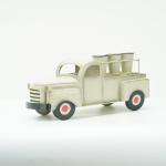 OEM Exquisite Metal Car Ornaments Iron Metal Home Decoration