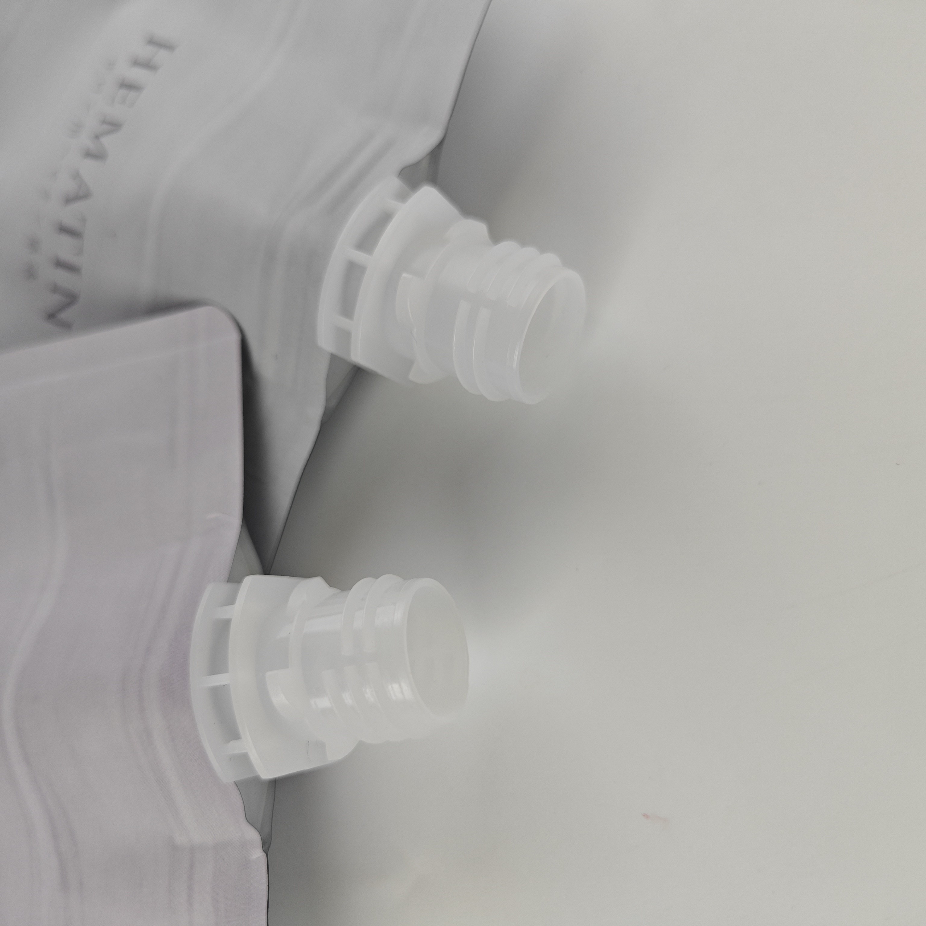 Customized Wholesale 100g Heat Seal Skin Care Cosmetic Plastic Packaging Bag Spout Pouch with Round Corner
