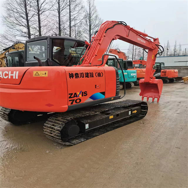 6.3 Ton Mini Ready Used Excavator For Work And Experienced Used Japan Imported Hitachi ZX 70 Good Condition