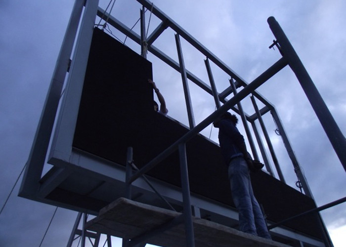 P6 Electronic Outdoor LED Advertising Displays With RGB Constant Current 1/8 Scan