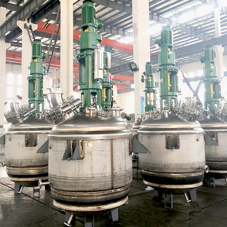 Industrial Chemical Reactor For Superior Performance In Stirred Tank Configuration