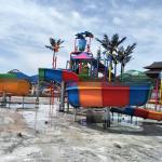 Medium Sized Water Park Playgrounds Anti UV Easy To Install Durable