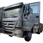 Used Sinotruk Tractor Truck 371HP WEICHAI Diesel Engine Capacity 8L Rear Camera