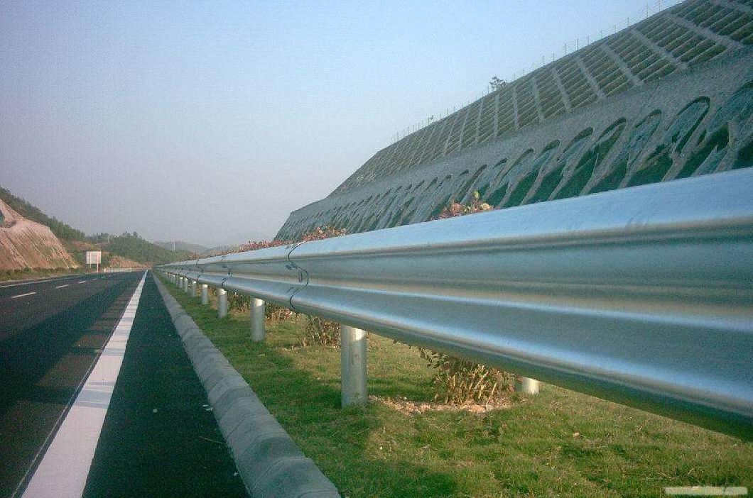 Construction Building Material Delta PLC and Inverter PLC Metal Highway Guardrail Fence Sheet Roll Forming Machine