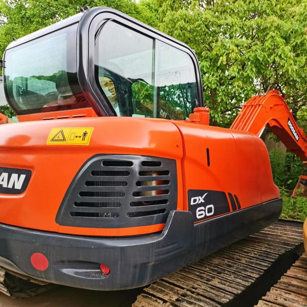 Buy cheap Doosan hot sale Good sales Used excavator Doosan DX60W wheeled excavators machine from wholesalers