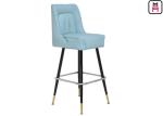 Luxury Leather Button Deco High Bar Stools , Solid Wood Restaurant Supply