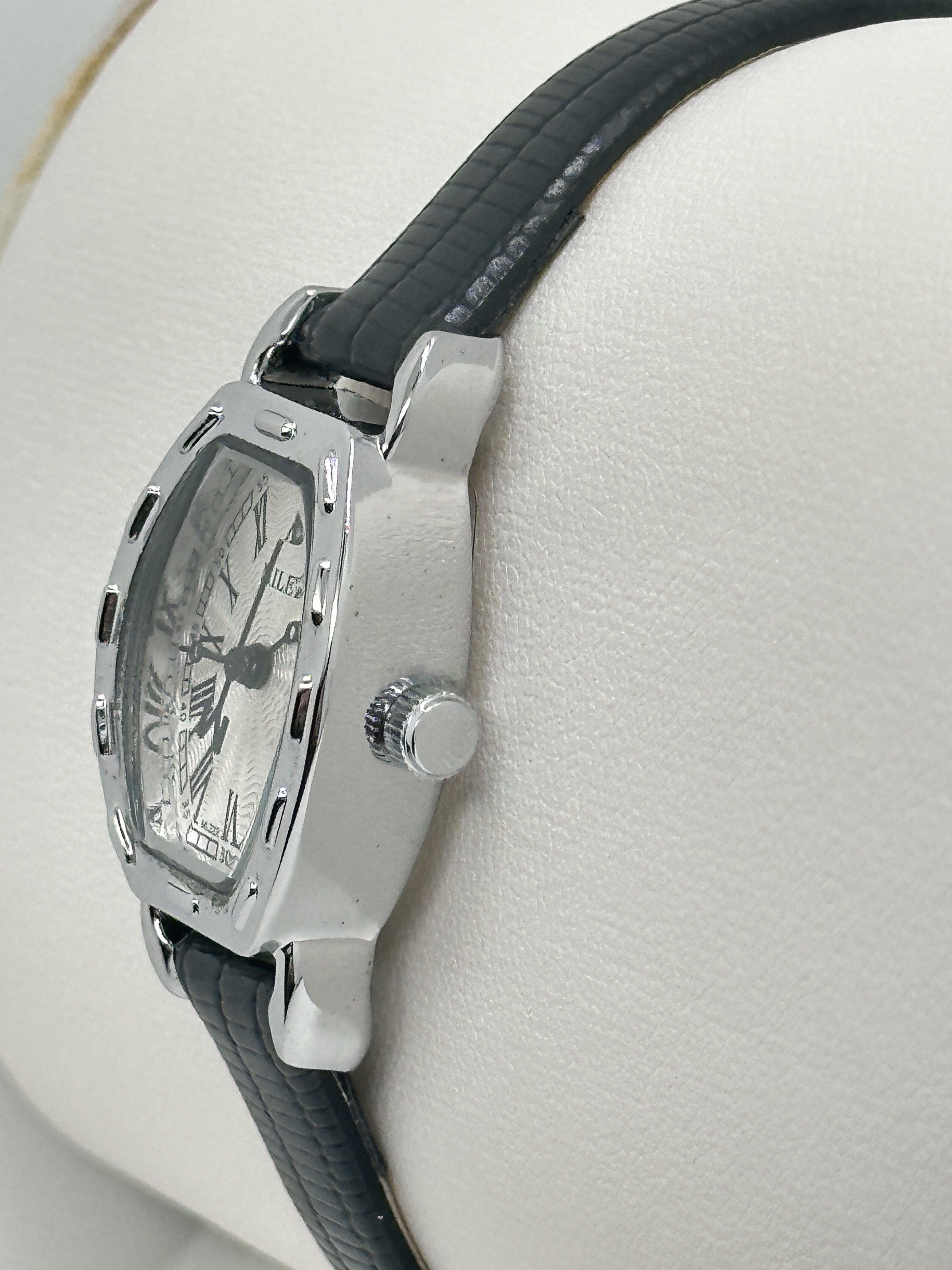 Hot Sale Leather Waterproof Watch Custom Watch Manufacturer Fashion Quartz Wrist Watches Miler
