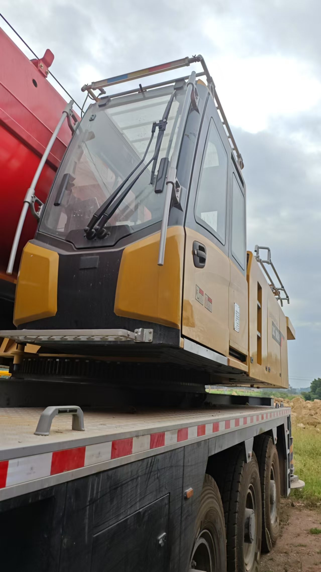 China Construction Lifting Equipment Cranes Hydraulic Truck Mounted Used SA NY SAC1600 160t Mobile Truck Cranes Price for Sale