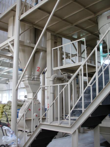 Quality Small Chicken Cow Feed Pellet Making Machine Production Equipment for sale