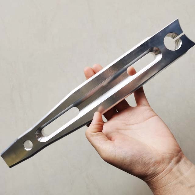 Standard OE NO. Aluminum 6061 Anodized Black Left Front Sprint Torsion Arm Good Performance for Replace/Repair Purpose