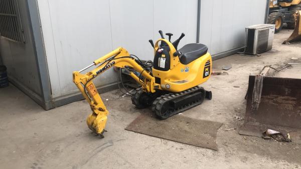 Buy cheap Japan Made Used KOMATSU Mini Excavator PC01 HONDA Petrol Engine from wholesalers