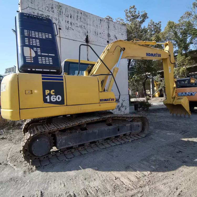 Original Hydraulic Valve Komatsu PC160-7 16ton Excavator for Earth Moving and Digging