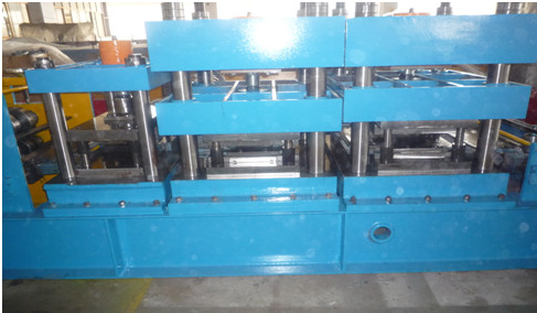 2016 Hot sales New Condition Gearbox Drive C / U / Z Purlin Roll Forming Machine