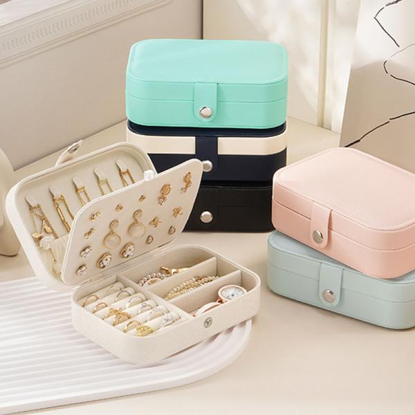 Buy cheap Luxury Metal Portable Necklace Display Cases Custom Velvet Travel Jewelry Box from wholesalers