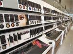 Floor Cosmetic Display Rack For Retail Stores Mall Stand Chain Hair Care