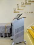 64*55*136 Cm Diode Laser Hair Removal Machine Energy Density 10-120J/cm2 OEM/ODM