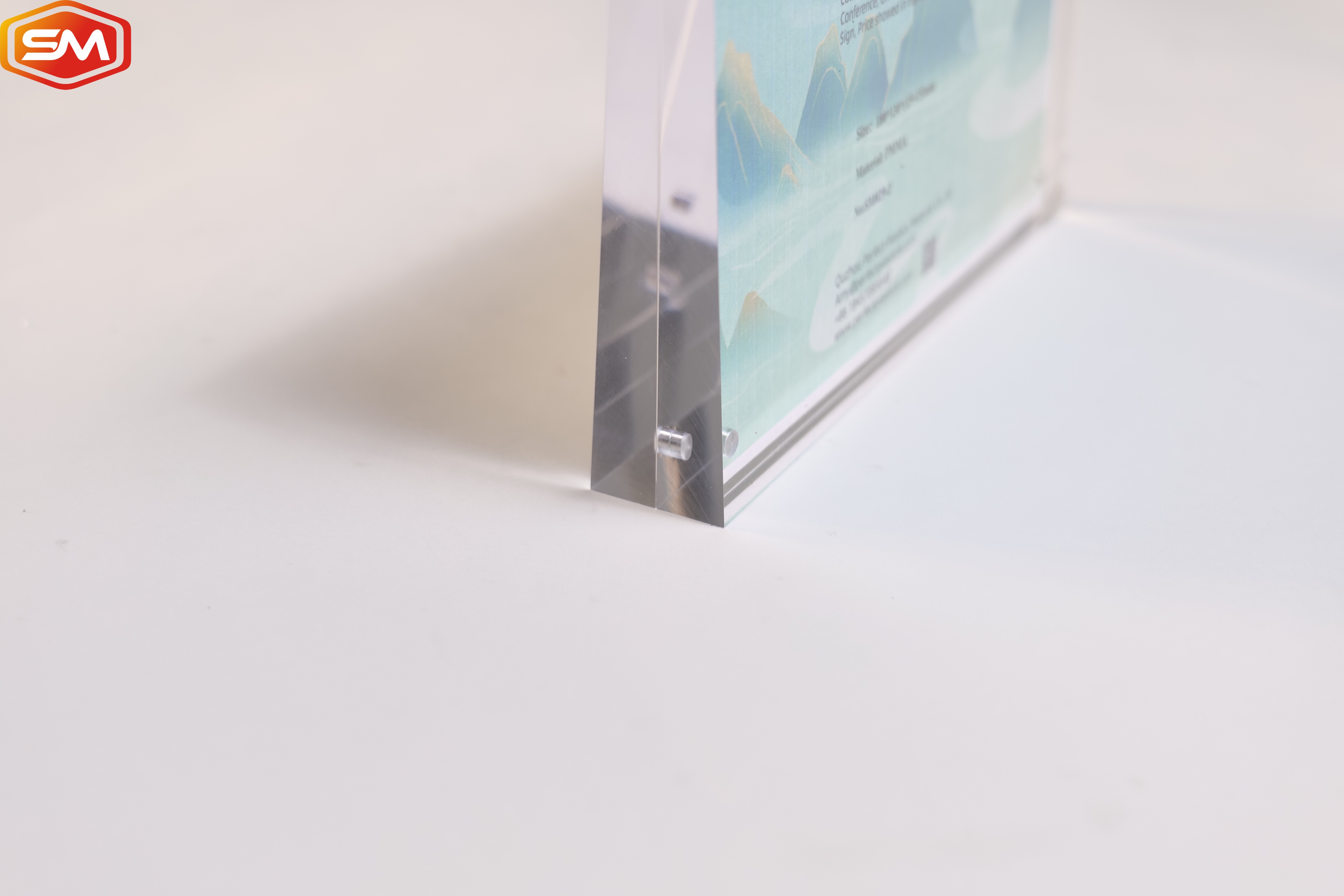 Clear Acrylic Magnetic Photo Frame 8 x 12 Digital Photo Frame With Clock Display