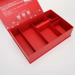 China OEM Logo Rigid Packaging Box , Embossing Magnetic Closure Gift Box on sale