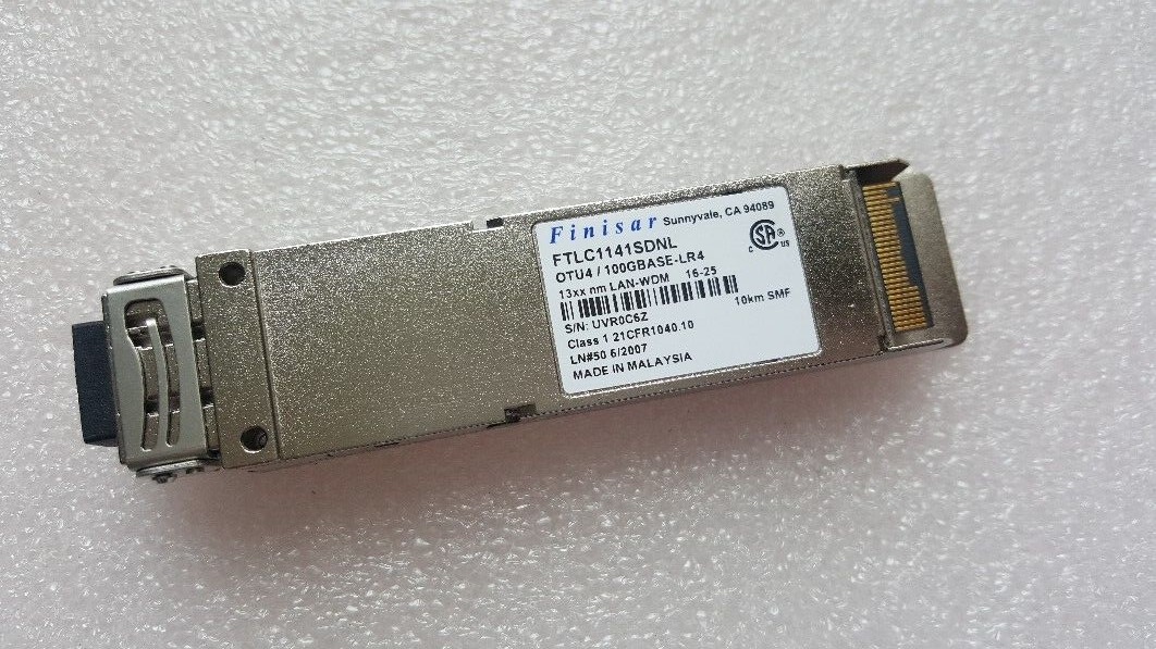 Finisar SFP Transceiver Module FTLC1141SDNL Out4 / 100gbase-Lr4 10km