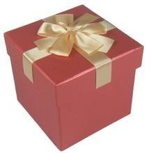Quality High quality gift box, kraft paper material paper gift box for sale