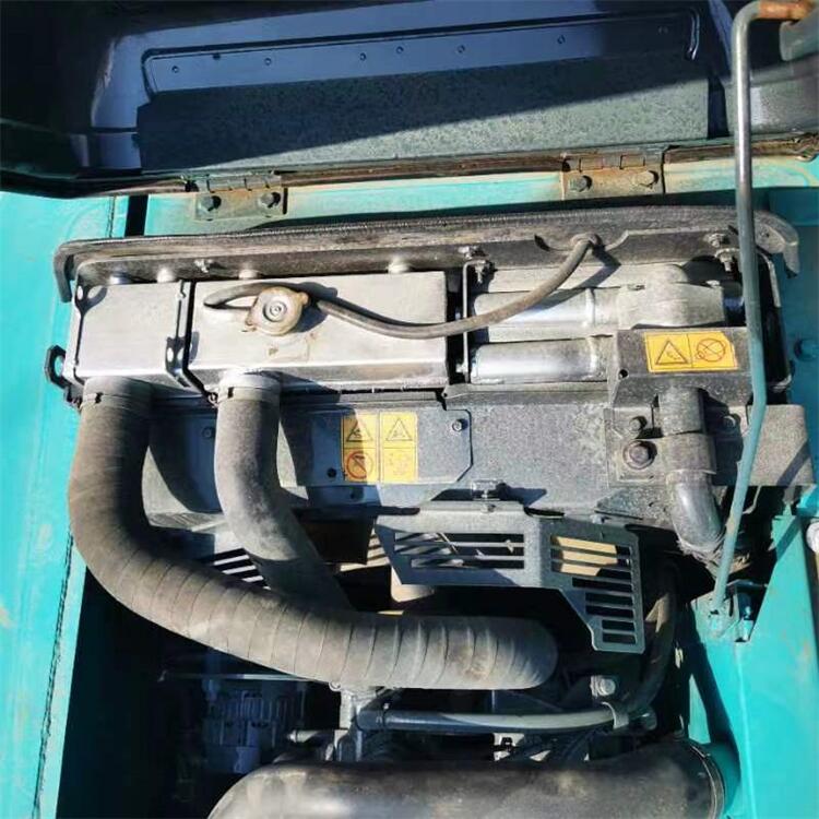 Japan Made Kobelco SK140 Excavator with Original Hydraulic Valve and Mitsubishi Engine