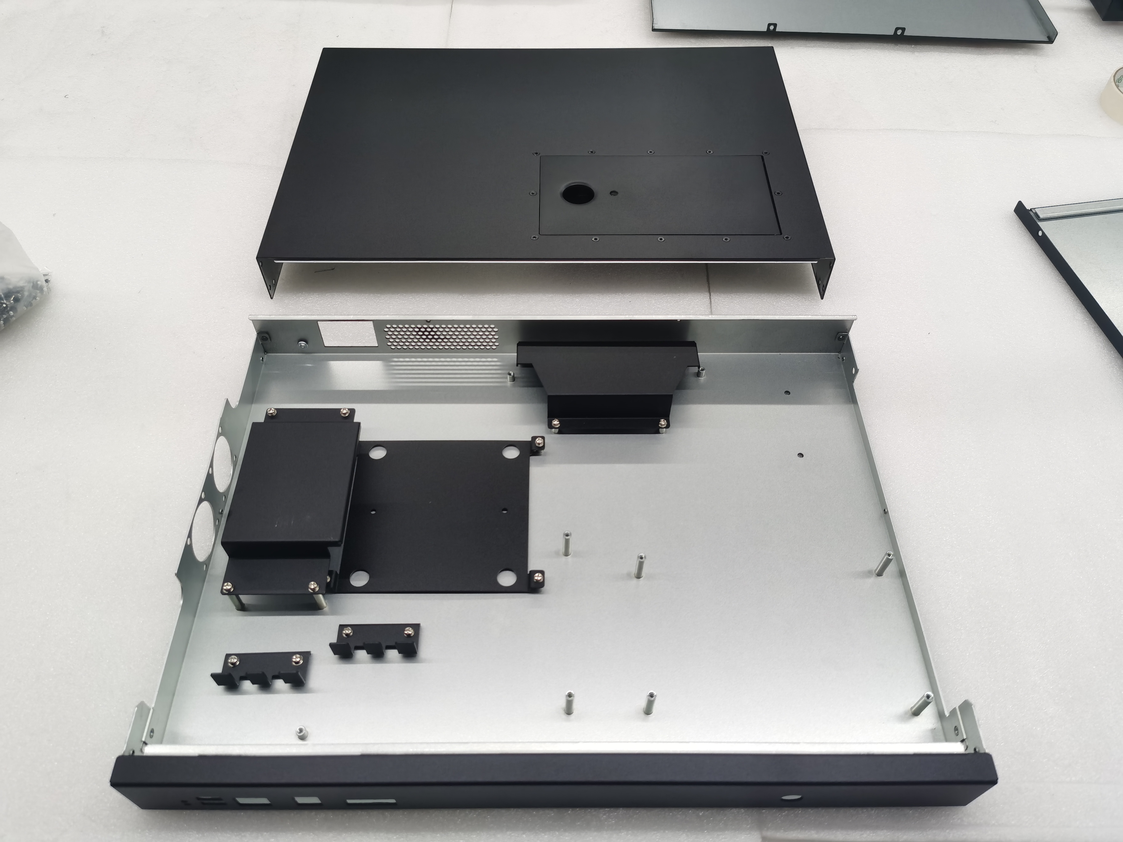 Customize1U Chassis Shell Sheet Metal Processing 1U Server Installation Chassis Enclosure