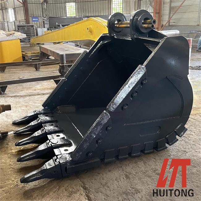 ISO9001 New Condition Crawler Excavator Heavy Duty Bucket For R150 R200 R220