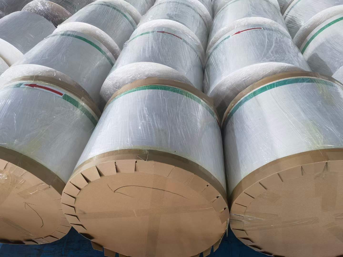 Food Grade Kraft Paper Roll For Greaseproof Parchment Paper Made From Mechanical Pulp