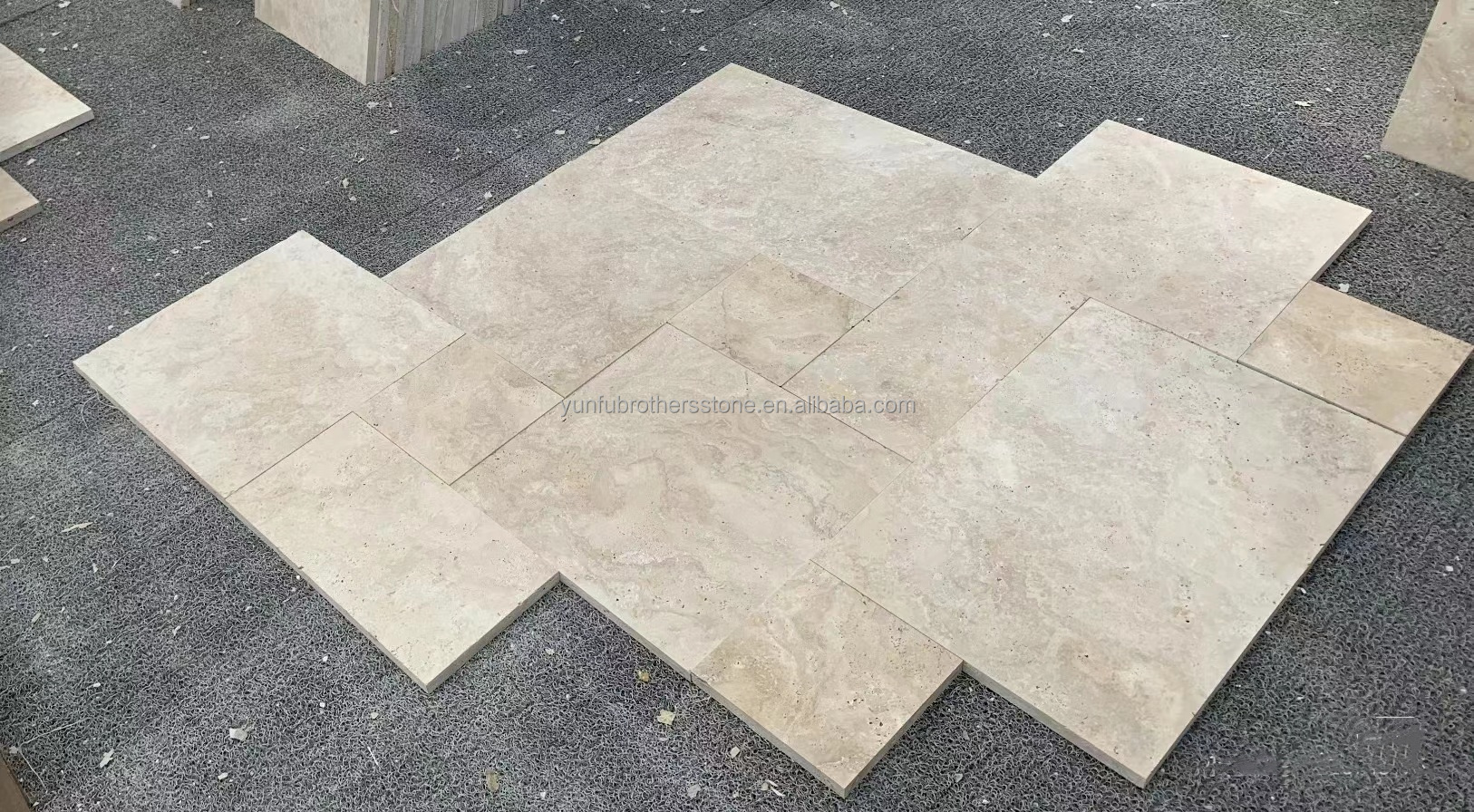 Polishing Glossy Silver Travertine Stone Ivory Deck Tile for Garden Terrace Area