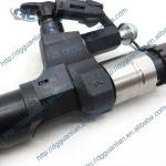 Genuine Brand New Diesel Fuel Common Rail Injector 295050-1440 23670-E0570 For