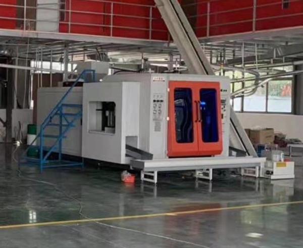 Buy cheap Oil Bottle High Speed Blow Molding Machine 4 Layer 6 Head 5l from wholesalers