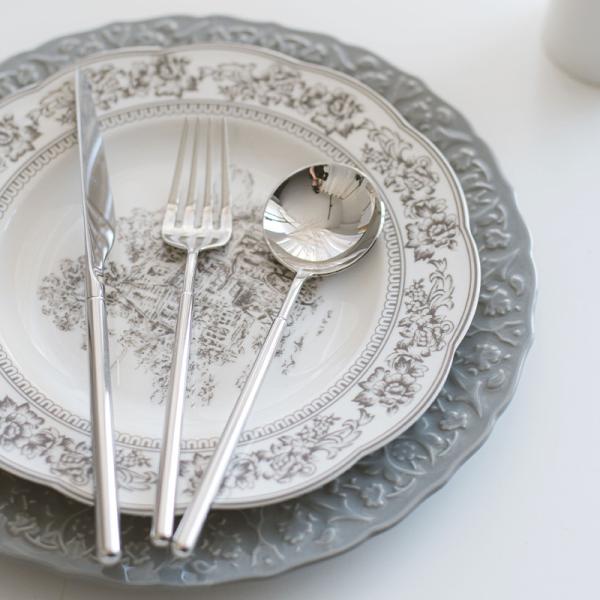 Buy cheap Business Gifts Retro Ceramic Bowl Plate Set French Dinner Plate Embossed Dinnerware Set from wholesalers