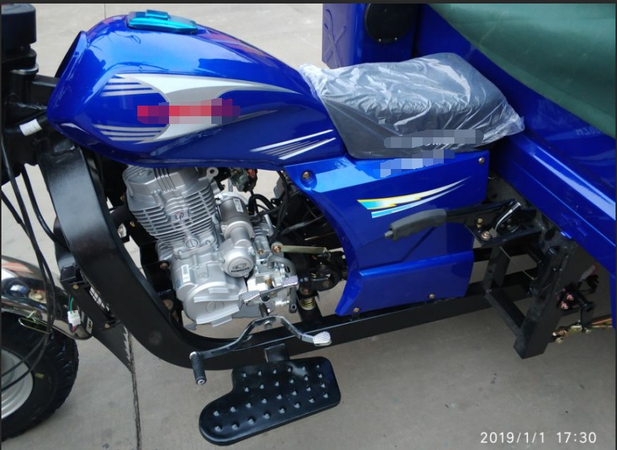 50km/h Motorized 150cc Engine Three Wheel Cabin Tricycle With Tent