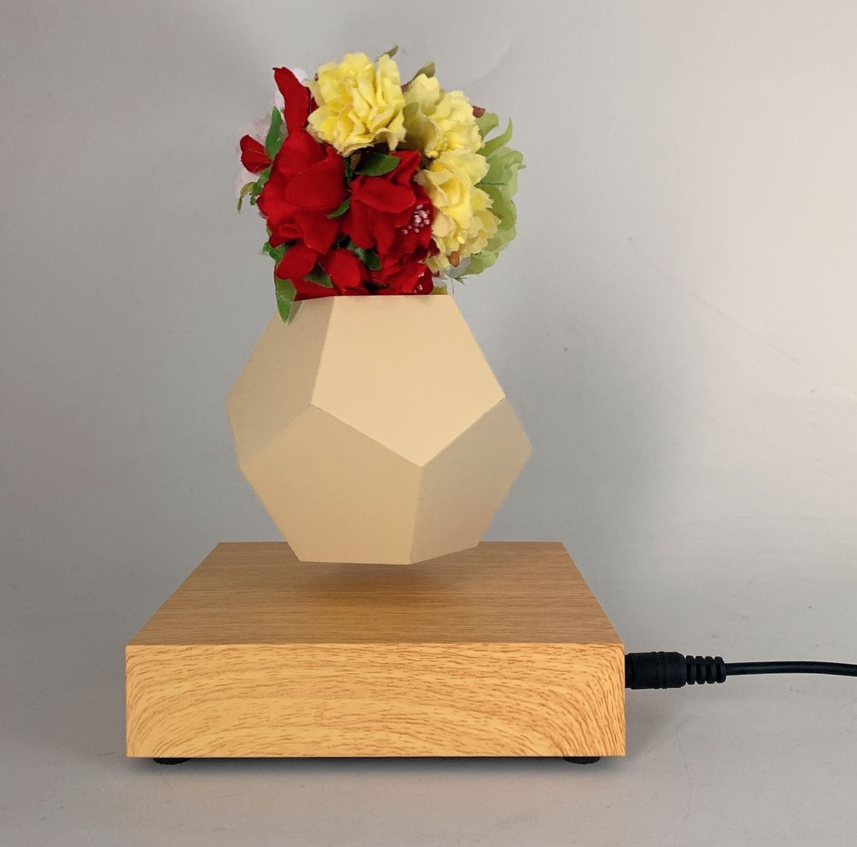 Hot Sale Levitating Air Bonsai Pot Rotation Planters Magnetic floating Flower pot