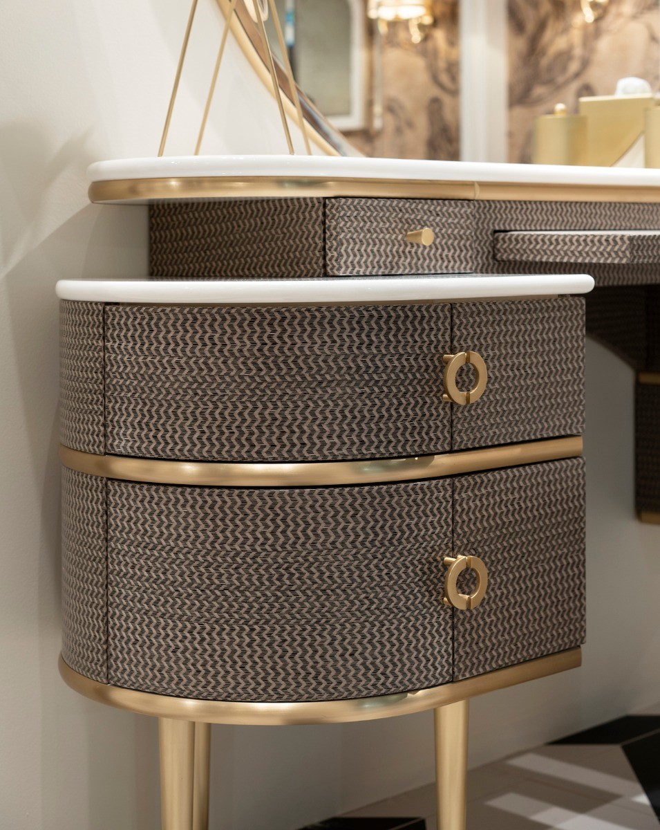 MDF Lighted Corner Vanity Set Standing Dressing Table