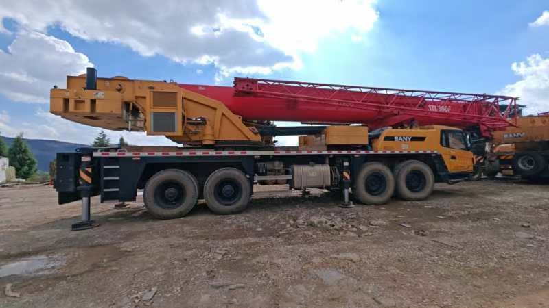 2022 Sany 80 Ton Mobile Truck Crane with Five-Arm Jib and Max Working Height of 50 Meters in Excellent Condition