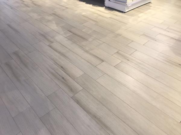 Buy cheap Anti Slip Wooden Vinyl Flooring 3.0mm Indoor Supermarket from wholesalers