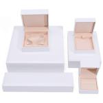 Custom 9x9x4cm Jewelry White Paper Box for Bracelet Earrings Necklace Ring