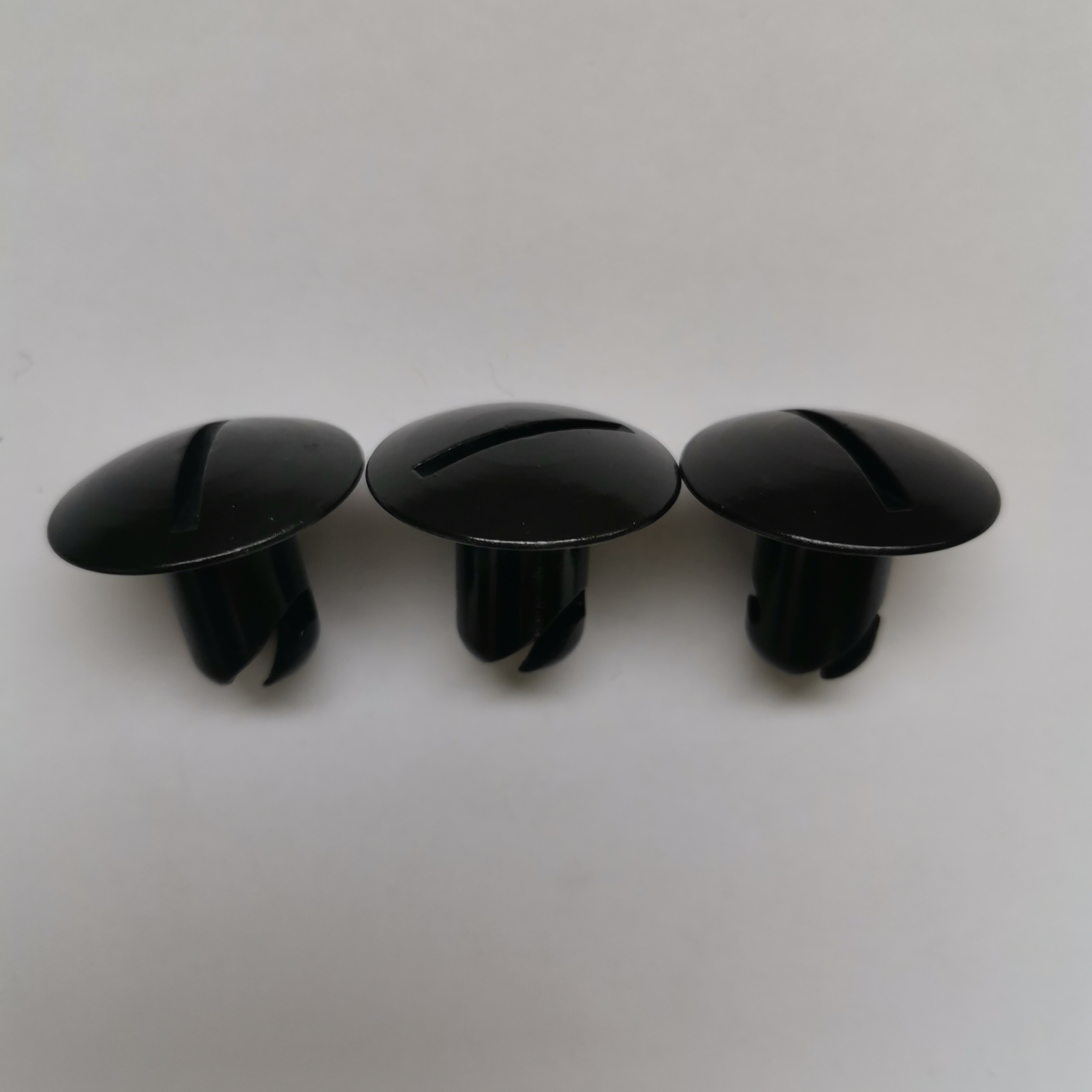 Universal OE NO. Aluminum Dome Head Quarter Turn Dzus Buttons 7/16 x .500 with 1inch Head in Black/Silver