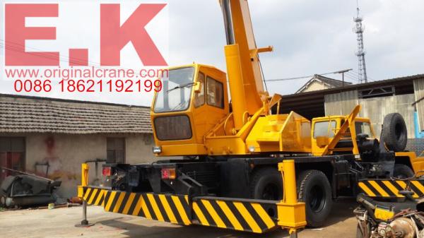 Quality Used Kato Japanese 20ton Mobile Hydraulic truck Crane jib crane boom crane (NK200E) for sale