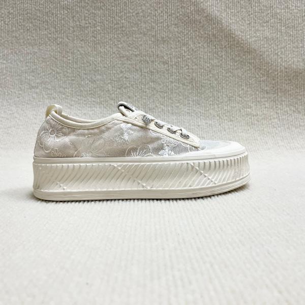 Buy cheap Women casual fashion shoes with breathable meth surface and lace up from wholesalers