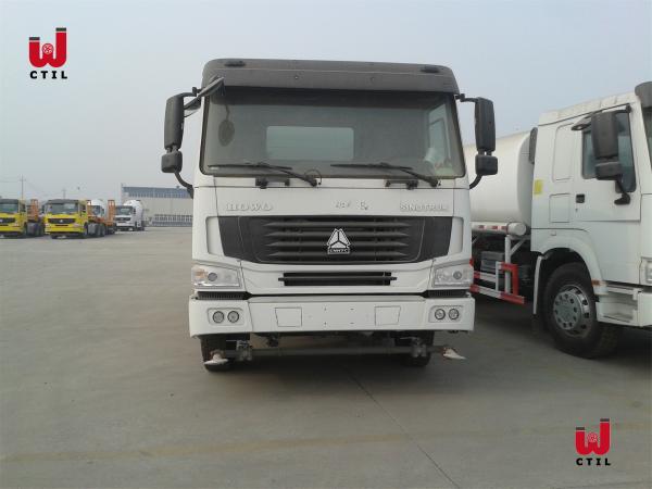 Buy cheap HOWO 6x4 Water Sprinkler Truck Spraying 30cbm Euro IV from wholesalers