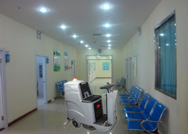 Exquisite DrIving Type Commercial Floor Cleaning Machines Battery Powered